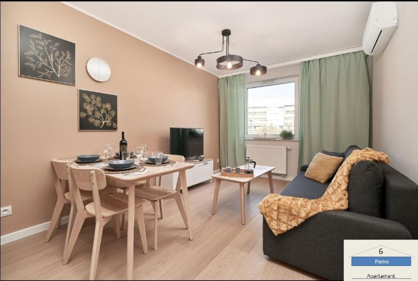 Apartamento Szóste piętro Breslavia Exterior foto